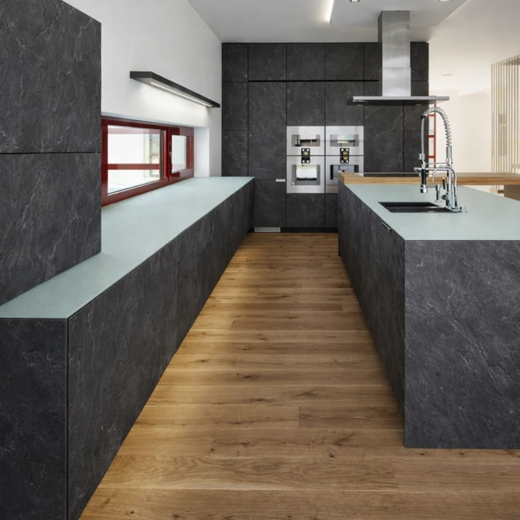 black-slate-kamien-naturalny-fornir-kamienny-grafit-mat-megaaranz-3.png